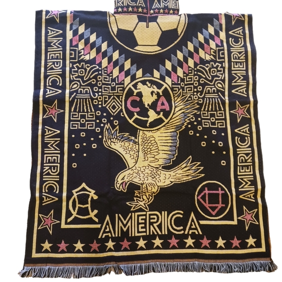 Club America Mexican Poncho - Stylish Fan Gear for Game Day | Dark Blue - Picture 6 of 7